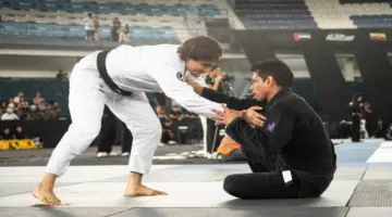 رابطة أبوظبي لمحترفي الجوجيتسو تنهي بطولة جنوب الإكوادور الإقليمية بنجاح